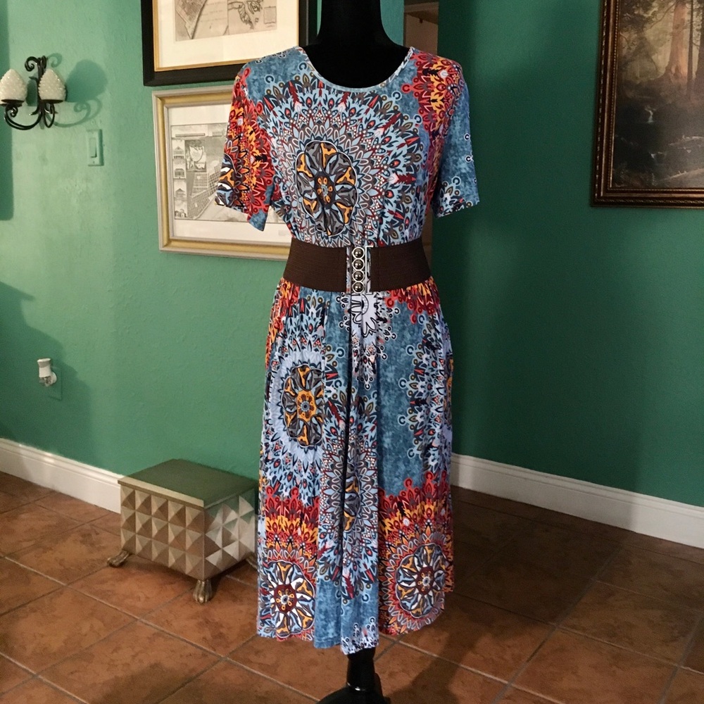 Ladies dress with pockets.